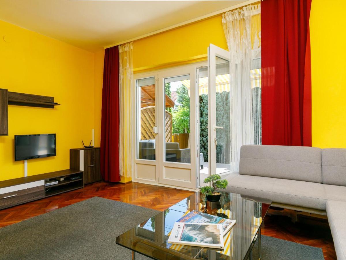 Holiday Home Bercsényi Balatonboglár Extérieur photo