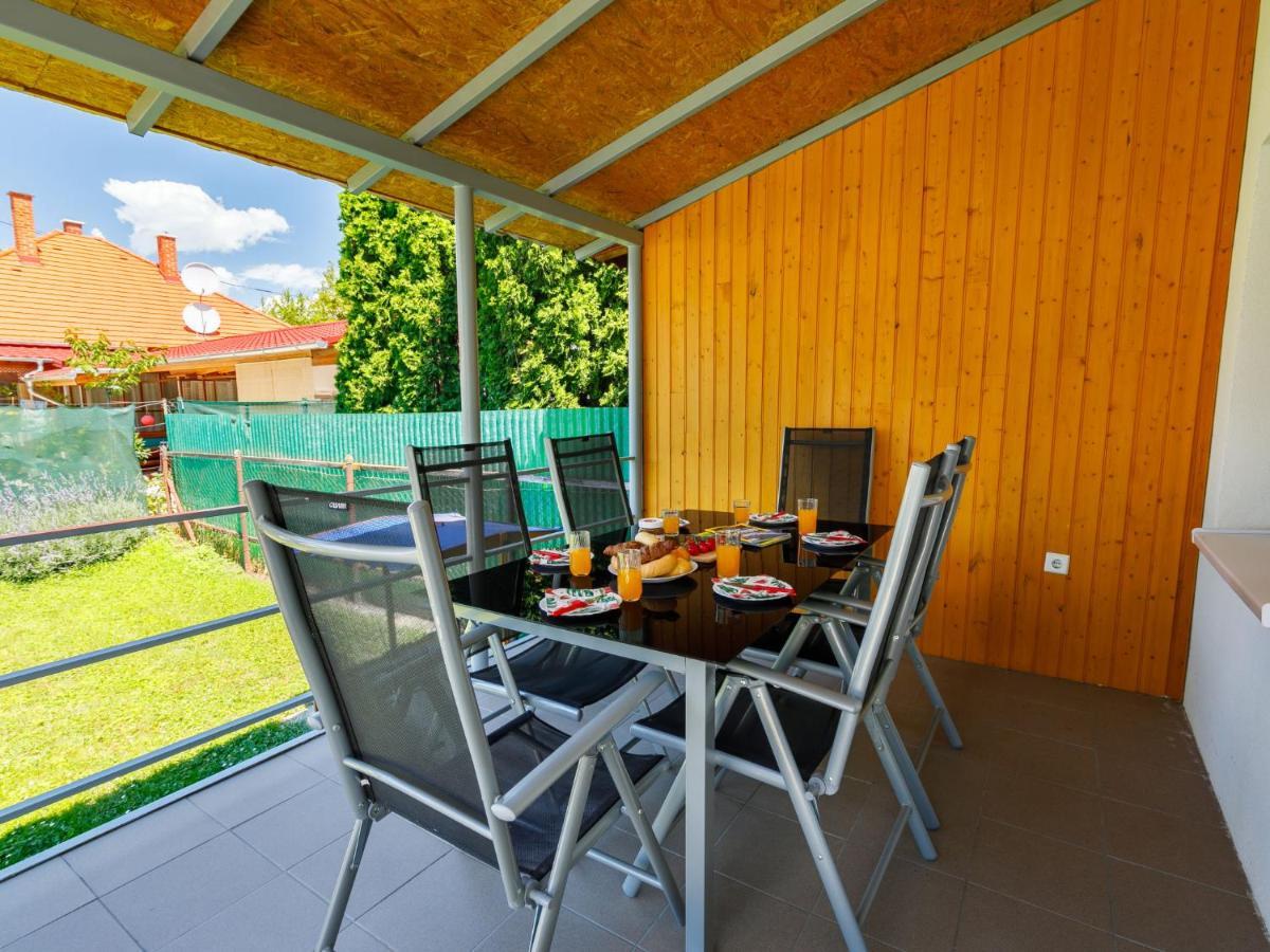 Holiday Home Bercsényi Balatonboglár Extérieur photo