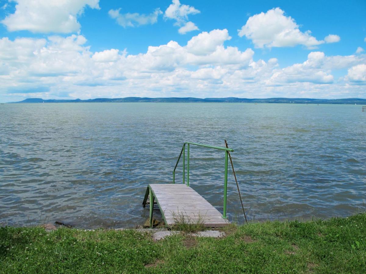 Holiday Home Bercsényi Balatonboglár Extérieur photo